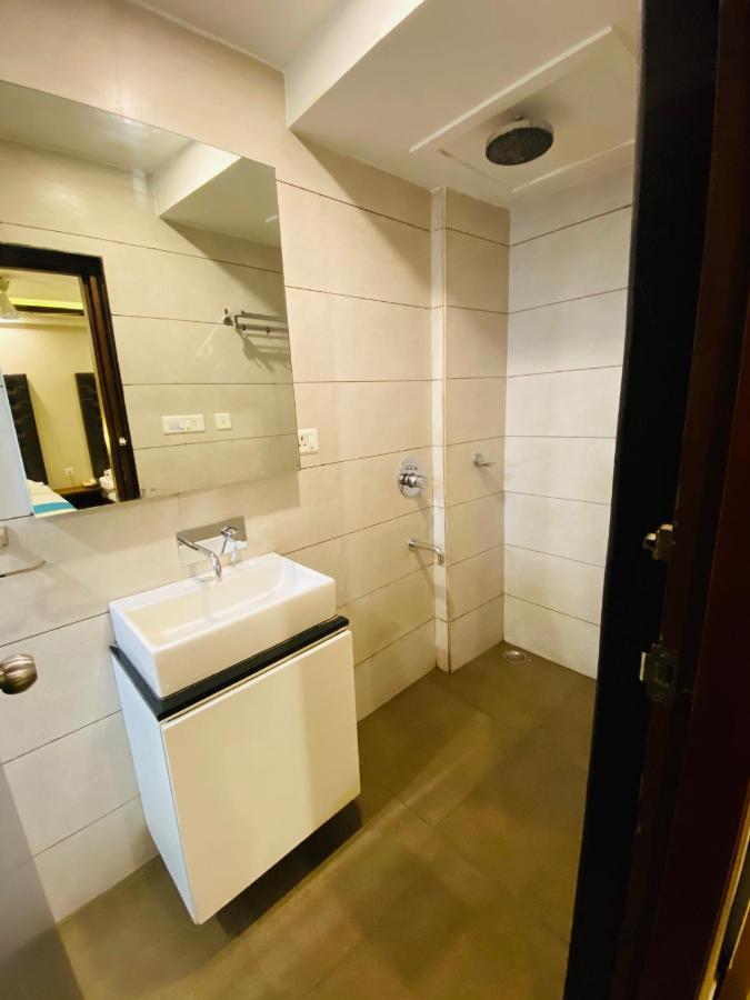 Saluja Residency Hotel Sziliguri Kültér fotó