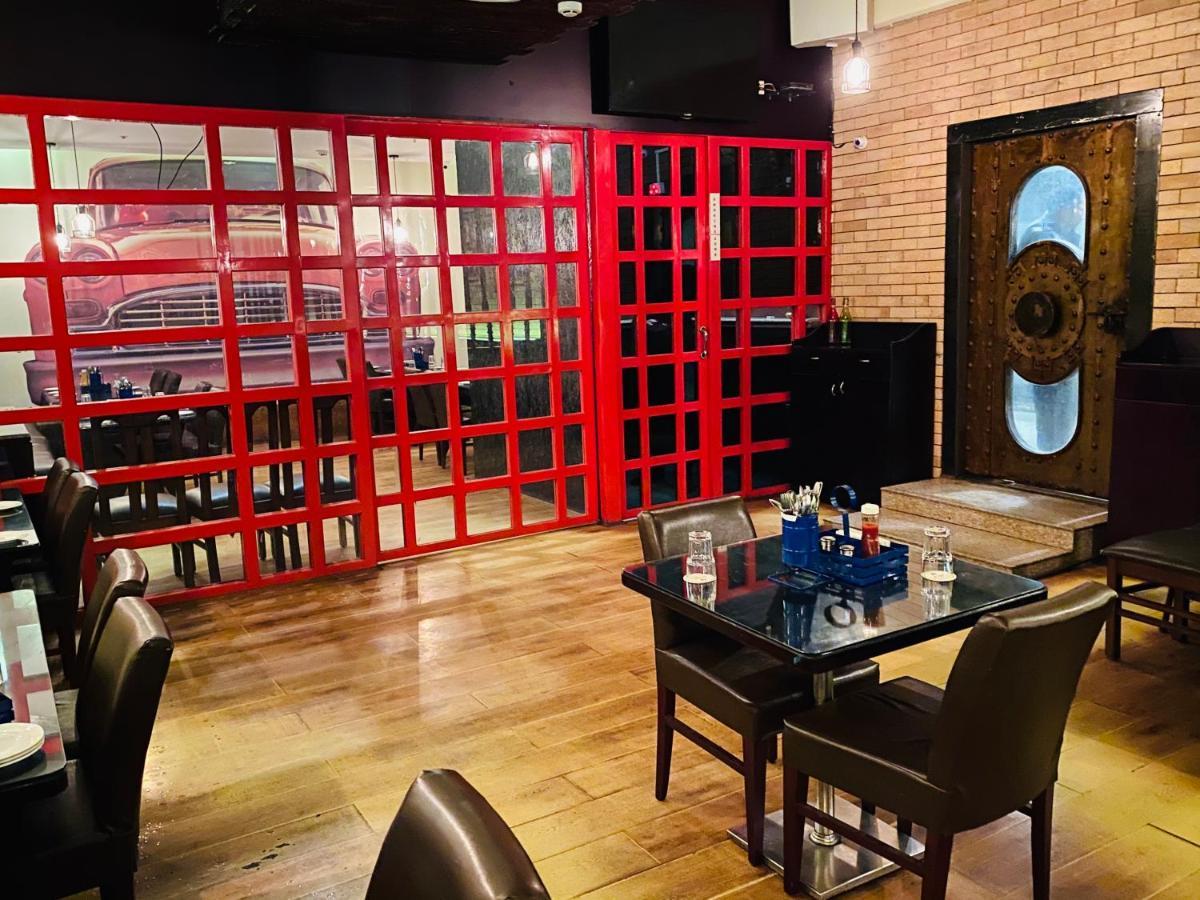 Saluja Residency Hotel Sziliguri Kültér fotó
